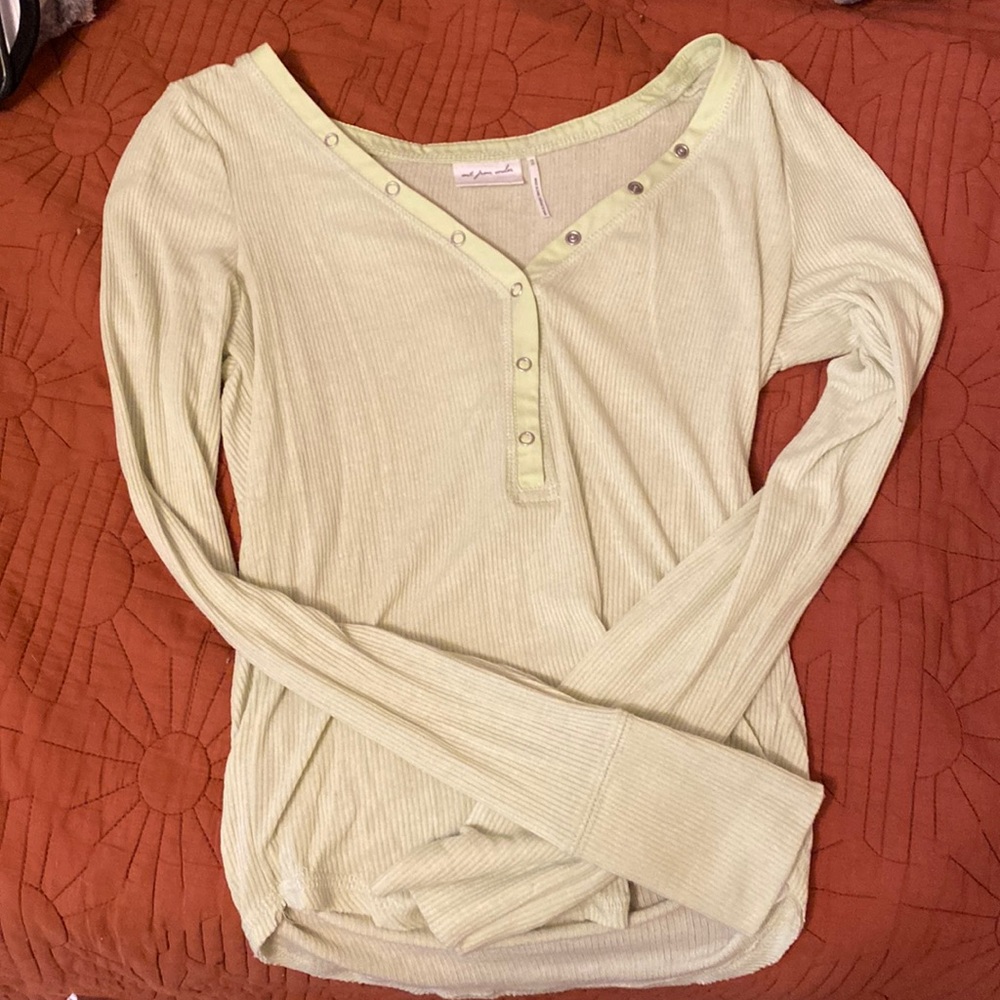 OUT FROM UNDER LONG SLEEVE TOP